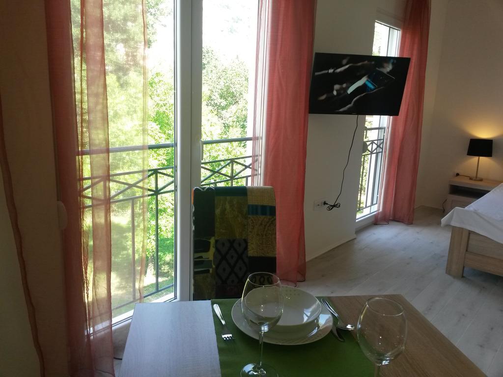 Apartments Grgurevic Kotor Bagian luar foto