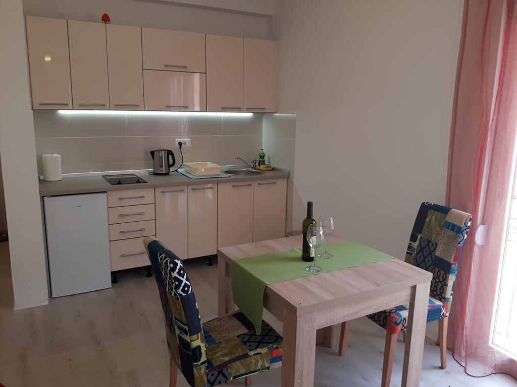 Apartments Grgurevic Kotor Bagian luar foto