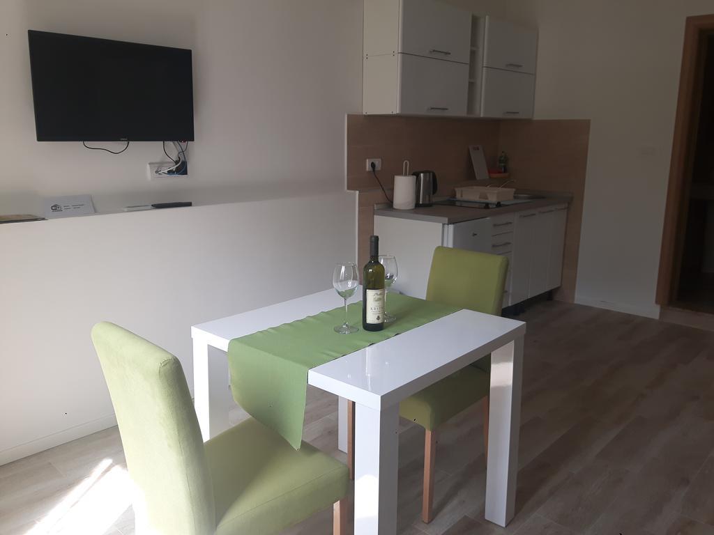 Apartments Grgurevic Kotor Bagian luar foto