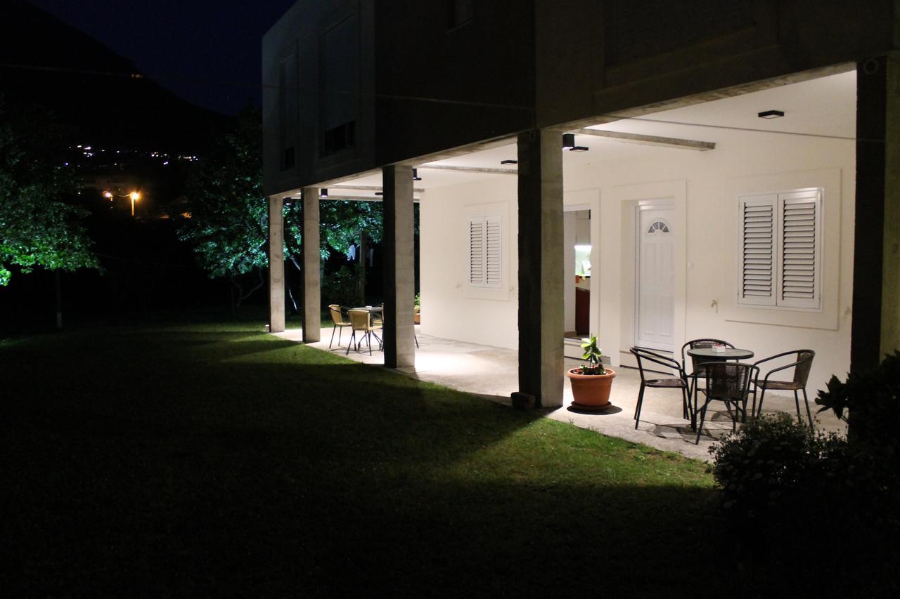 Apartments Grgurevic Kotor Bagian luar foto