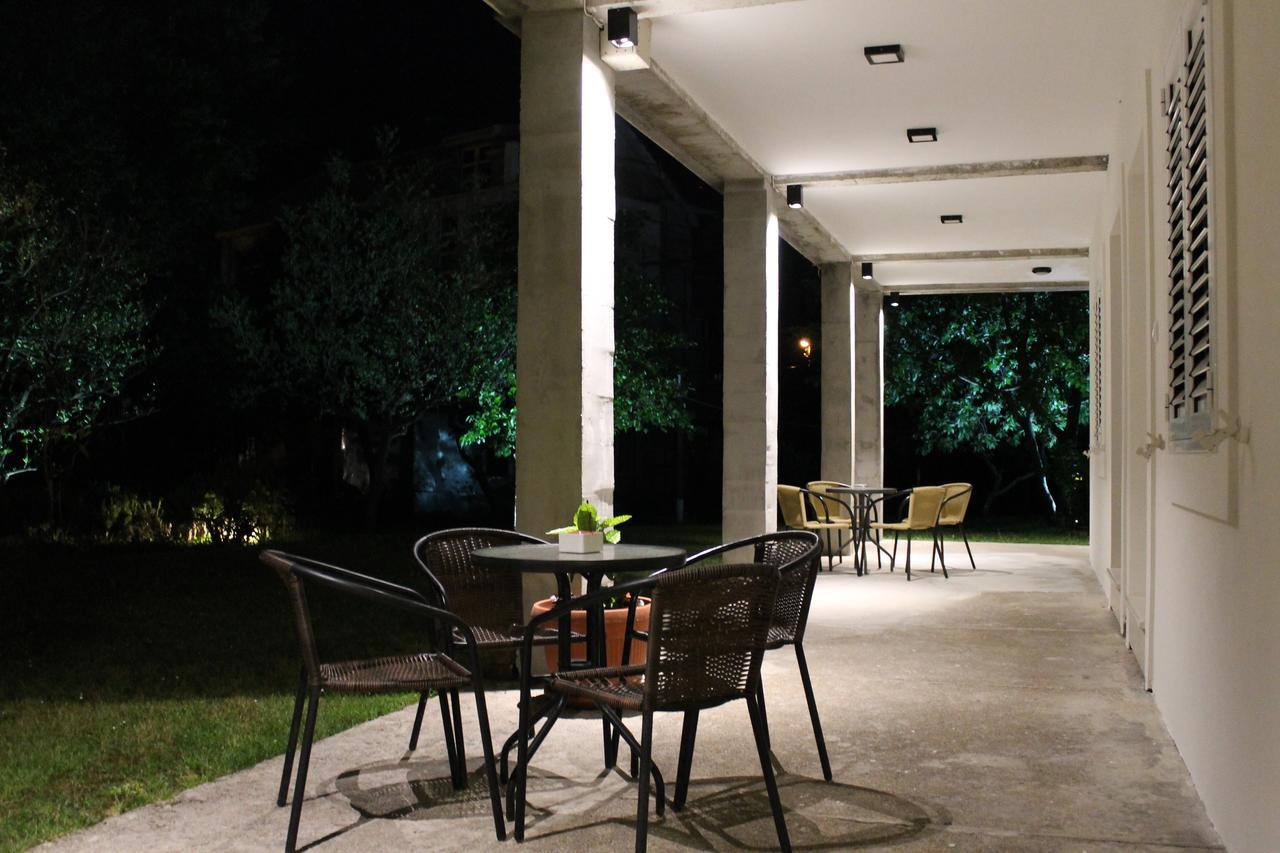 Apartments Grgurevic Kotor Bagian luar foto