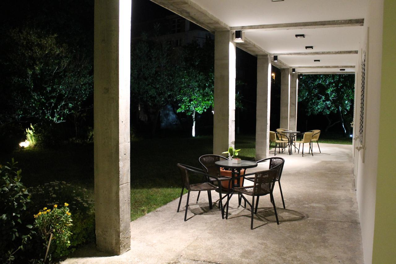 Apartments Grgurevic Kotor Bagian luar foto