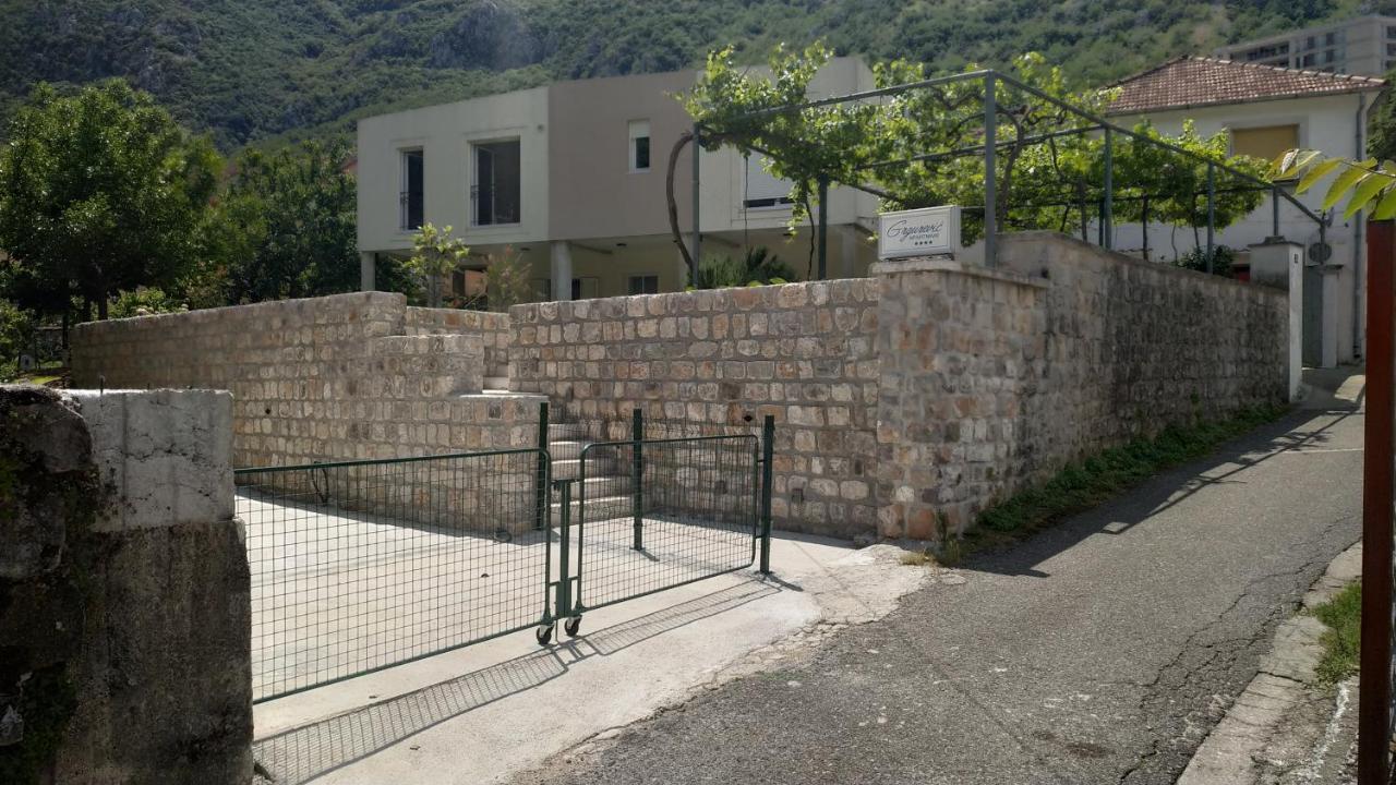 Apartments Grgurevic Kotor Bagian luar foto